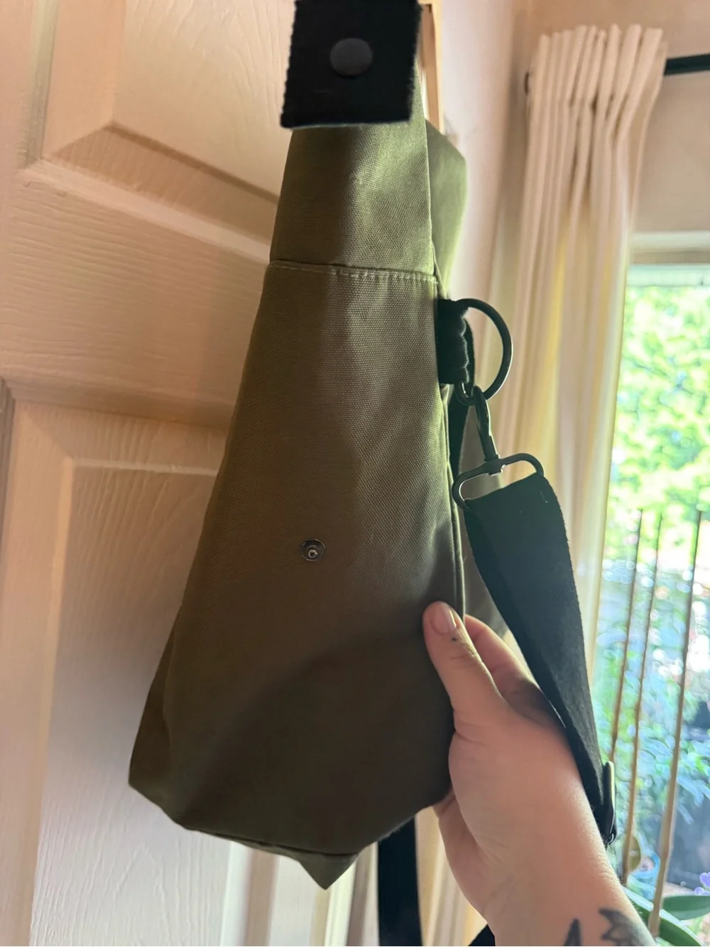 Indigo Anywhere Bag - Olive Green Canvas Tote with Black Straps - Picture 3 of 7